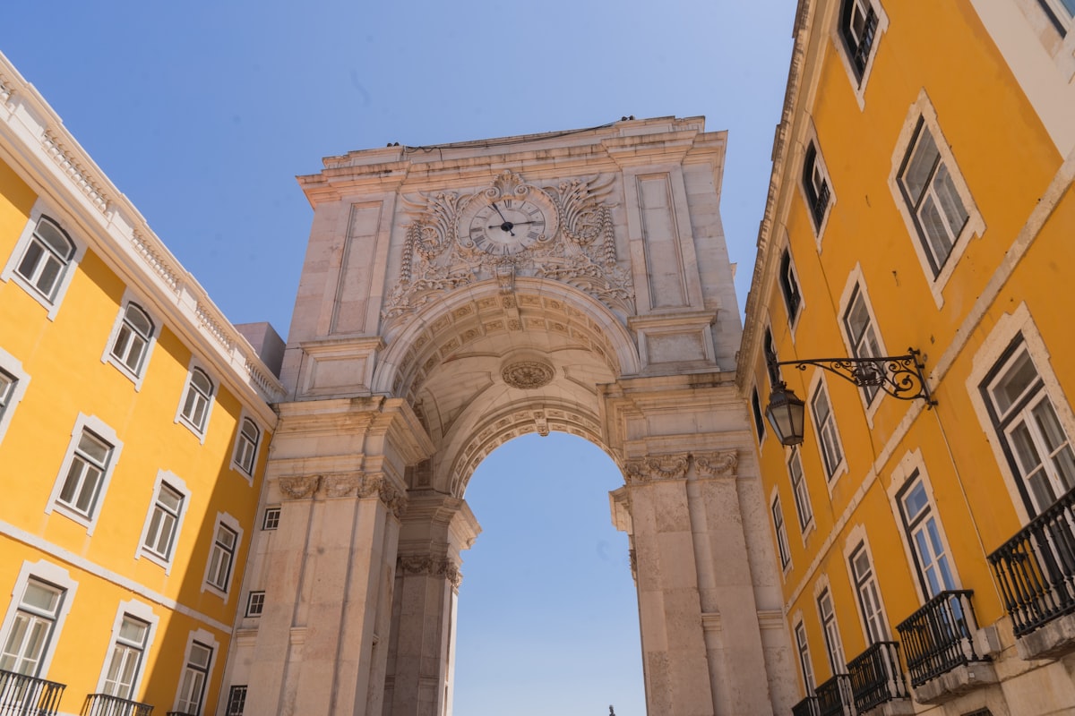 a large arch in the middle of a building